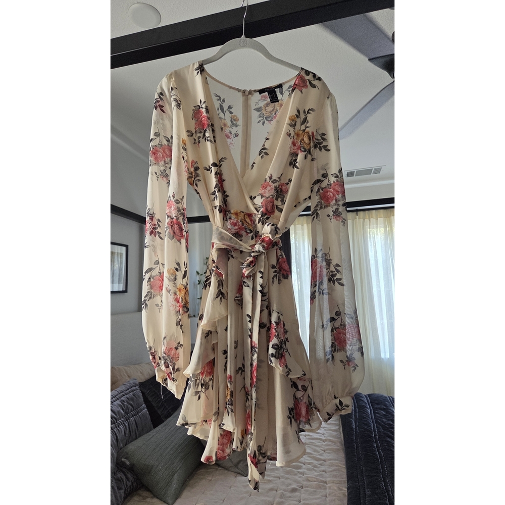 Forever 21 Cream Floral Long Sleeve Dress